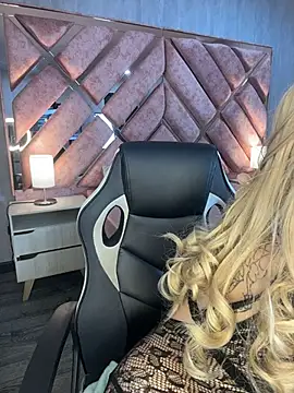 Chat XXX en directo de lya_nekko_