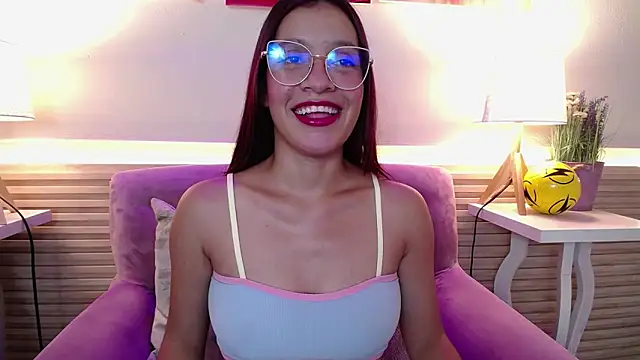 BrianaGaging – Live XXX-chat