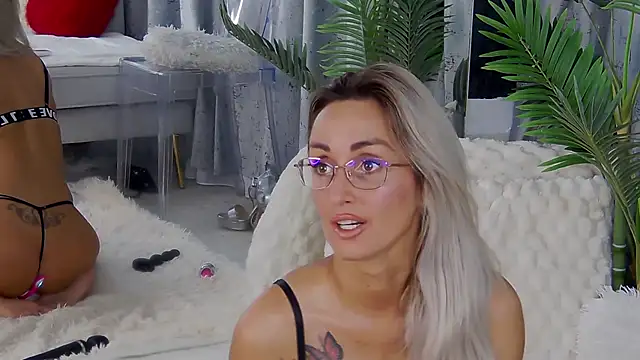 IsabelleEthan Live XXX-Chat