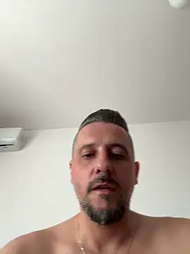 InsaneMattt élő XXX-chatje