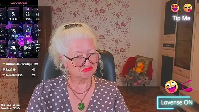 Maya_Mayflower's Live XXX Chat