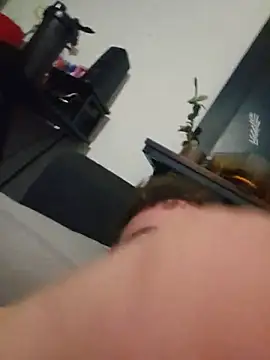 XlucraschX Live XXX-Chat