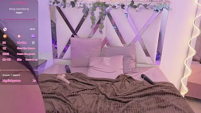 ZURY_TAYn Live XXX chat