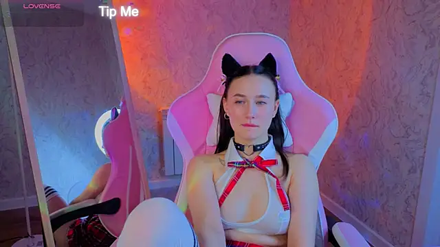 Онлайн чат XXX _Kiki_angelll_