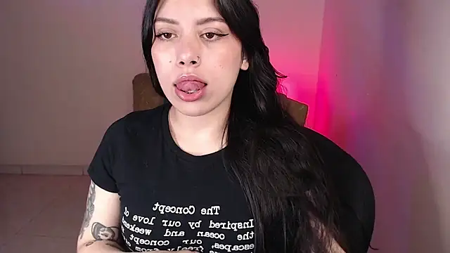 iam_emy's Live XXX Chat
