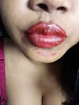 Hotlisa Adlı Modelin Canlı XXX Sohbeti