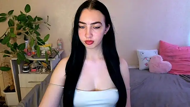 WildKittenX_'s Live XXX Chat