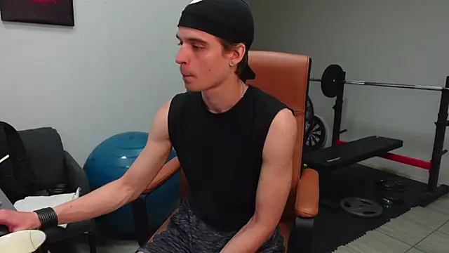 XXX chat uživo modela David_Heath