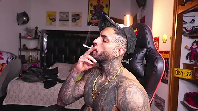 دردشة logan_hugh8 الجنسية المباشرة
