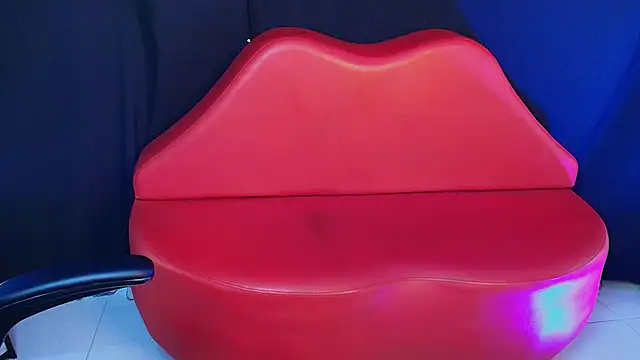 Chat +18 de Annyeli ao vivo