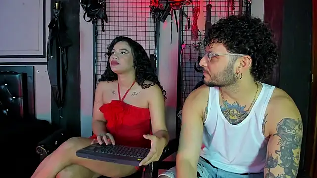 Twisted_Fantasy's Live XXX Chat