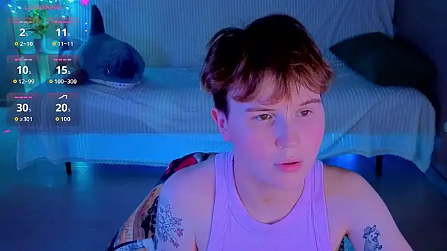 two_gerls_here XXX чат на живо