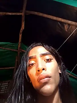Chat +18 de GabyMilan_ ao vivo