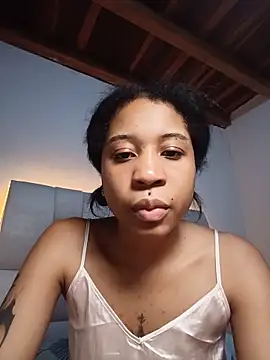 Zaira_Rose_のライブXXXチャット
