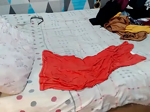 Trish_CurveCock Live XXX Chat