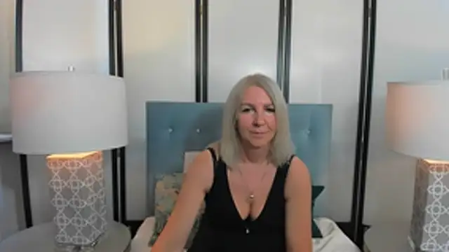 EricaTop Adlı Modelin Canlı XXX Sohbeti