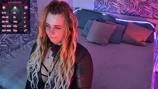Miss_Maya_Mils' Live XXX Chat
