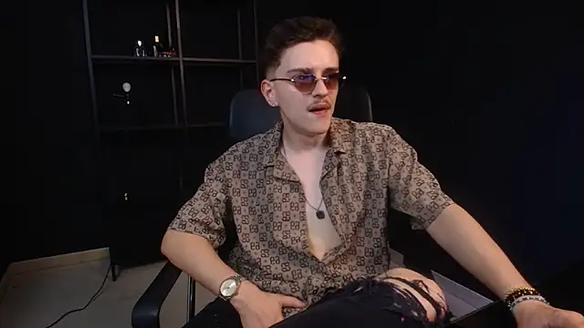 FelixStarkk Chat XXX in diretta
