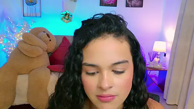 צ'אט XXX בשידור חי של MaraVelvett