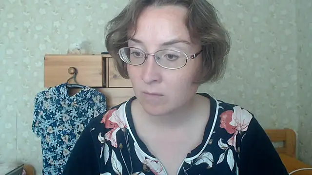 Smart_Rose's Live XXX Chat