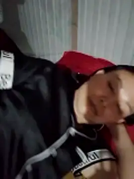 Kiss_love2 Adlı Modelin Canlı XXX Sohbeti