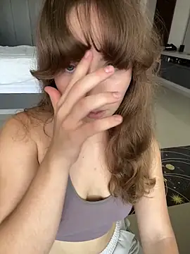 Nura_n_Sarah Chat XXX in diretta