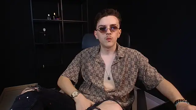 Czat XXX na żywo – FelixStarkk
