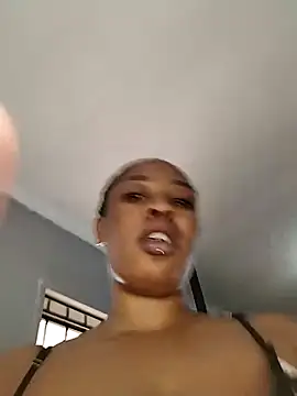 Achalugo18xxx Live XXX-Chat
