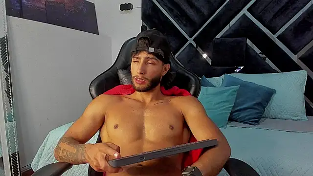 Chatroom XXX en direct de Emmet_CollinsJS