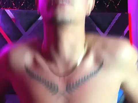Chat +18 de dominic_connor ao vivo