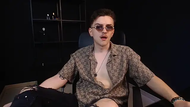 Chat +18 de FelixStarkk ao vivo