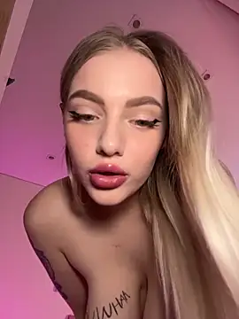 Chat +18 de HugeBoobsAlice ao vivo
