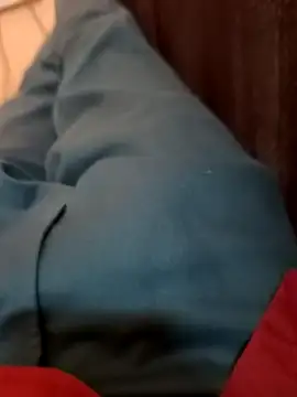 chimpuuu Show in webcam