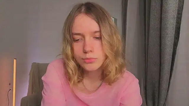 XXX chat uživo modela MilanaRayy