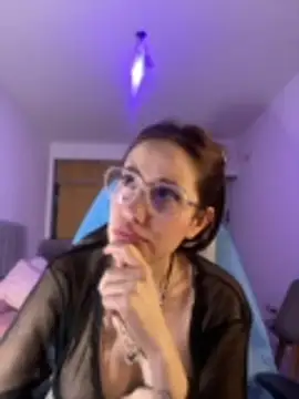 LolaSB's Live XXX Chat