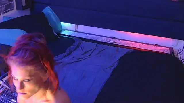 BusyB1983 라이브 XXX 채팅