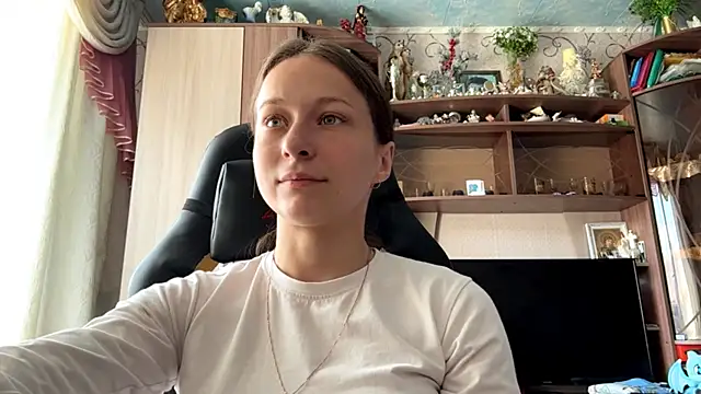 TaIliedGuest Live XXX-Chat