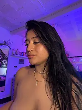 lucianaroy's Live XXX Chat