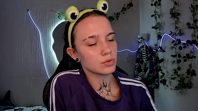 Elastikisss' Live XXX Chat