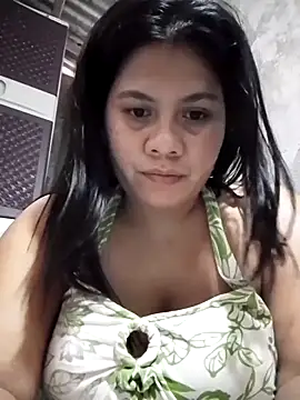 phoenix_1994 live XXX chat