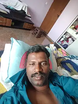 Paramkeerthi 라이브 XXX 채팅