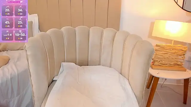 XXX chat uživo modela _Azahaaraa_