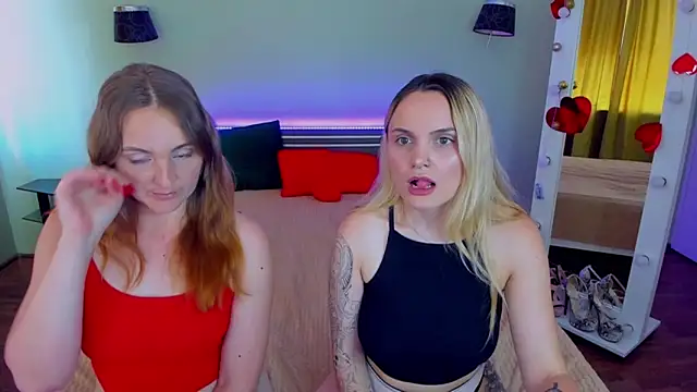 XXX chat uživo modela MagicEyess