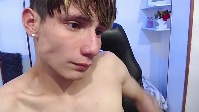 Yao_23 Live XXX-Chat