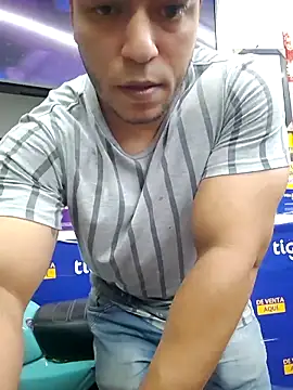 Chatroom XXX en direct de mago_vive