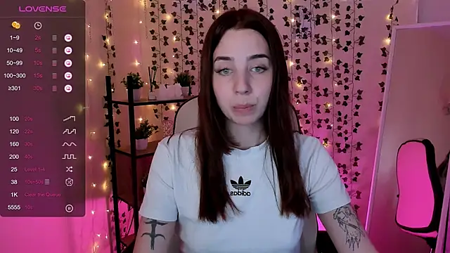 Chat +18 de CharliGrace_ ao vivo
