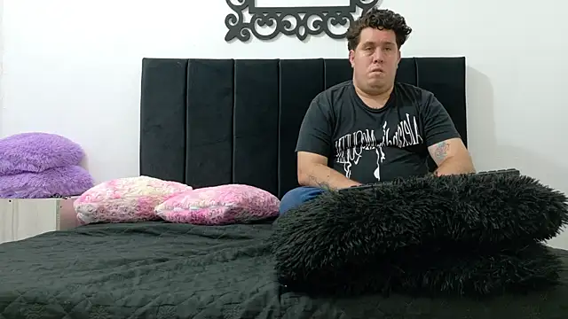 PinkQueen23 – Naživo XXX chat