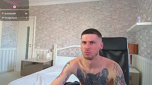 Онлайн чат XXX JonahShaw