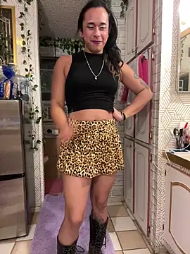 TranSexualJade95のライブXXXチャット
