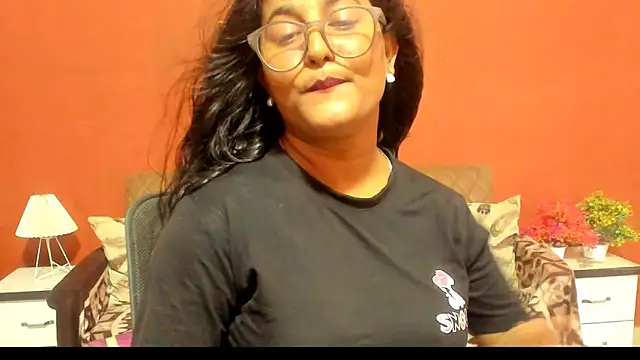 Jasmine_Jaey1's Live XXX Chat